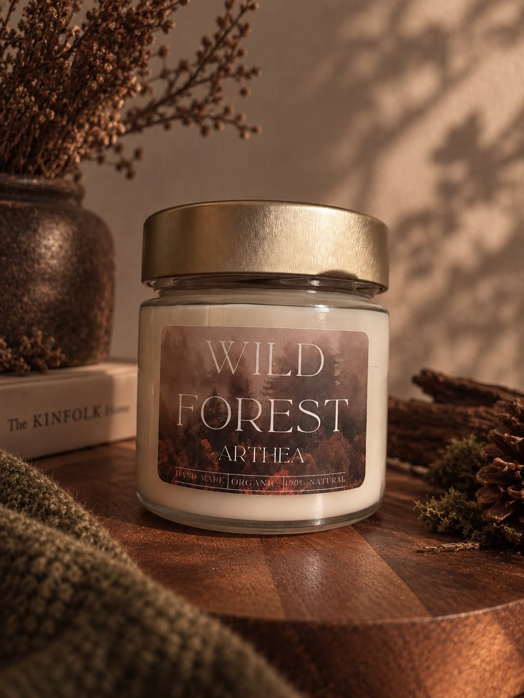 Vela aromática de cera de soja Wild Forest con mecha de
madera.